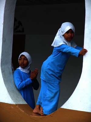 Kinder in einer Islam-Schule in Indonesien
