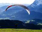 Gleitschirmfliegen in den Alpen