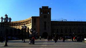 Politik und Wirtschaft in Armenien Politik und Wirtschaft in Armenien