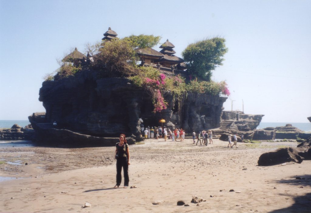 tn_stefan_1313.jpg: Indonesien 2003 , Java, Bali, Nusa Lembongan mit Schmeissi und Bernadette