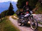 Oldtimer Motorrad in den Alpen