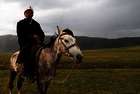 Kirgistans Berge: Jurten, Seen und wilde Reiter