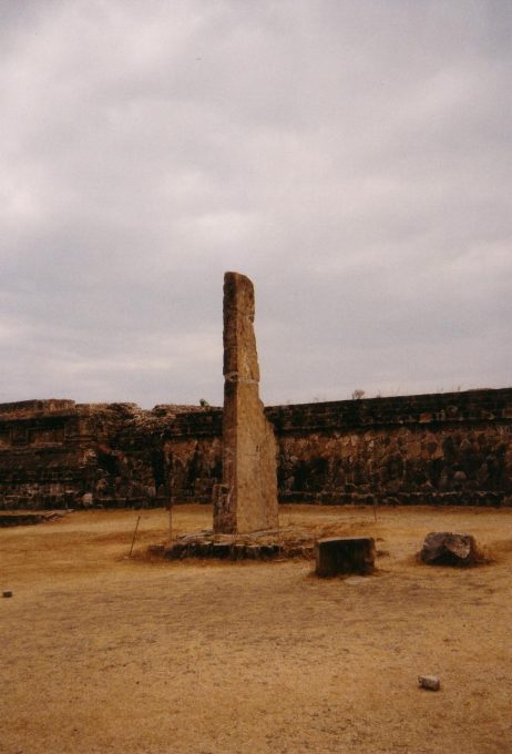 Sule in Monte Alban, Mexiko