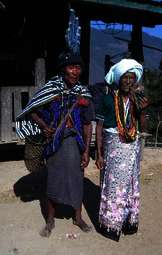 Wege ihrer Schönheit tätowiert, die Chin-Frauen im Norden Myanmars Wege ihrer Schönheit tätowiert, die Chin-Frauen im Norden Myanmars
