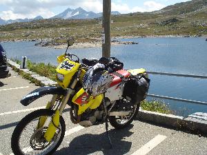 Pyrenäen mit Enduro, mit Motorrad