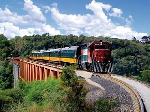 Bahnfahrt durch den Kupfer-Canyon