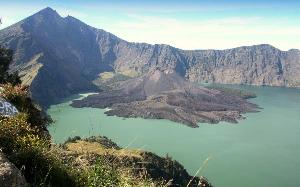 In drei Tagen auf den höchsten Vulkan Indonesiens