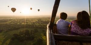 eine Ballonfahrt über Bagan