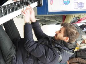 Klavierkonzert in Paris Gare de l’Est im Rahmen einer Aktion von SNCF – ein echter Geheimtipp für Musik Liebhaber