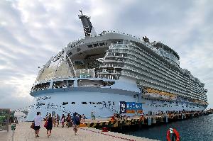 Kreuzfahrt mit der Oasis of the Seas dem größten Kreuzfahrtschiff der Welt
