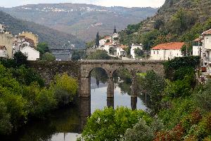 Von Porto nach Pinhão: Ein Tag im Douro-Tal