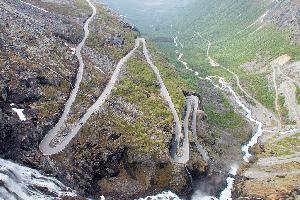 Trollstigen: Roadtrip entlang der abenteuerlichen Passstraße in Norwegen