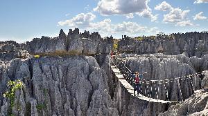 Tsingy de Bemaraha – abenteuerliche Reise in den Westen Madagaskars