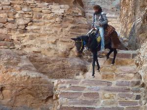 Zum Kloster Ad Deir in Petra