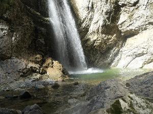 Chessiloch - Wasserfall trifft Hängebrücke