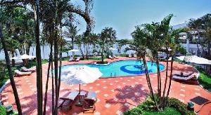 Hotel: Century Riverside Hotel