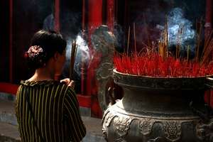 Buddhistische Zeremonie in Hanoi Buddhistische Zeremonie in Hanoi